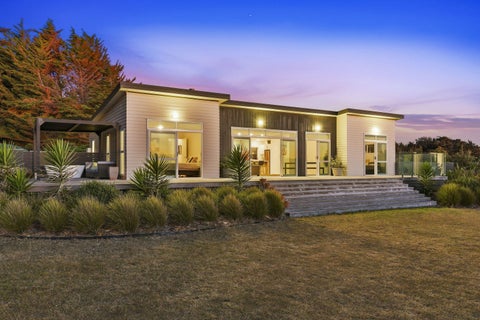 246 Park Avenue, Waitārere Beach, Levin