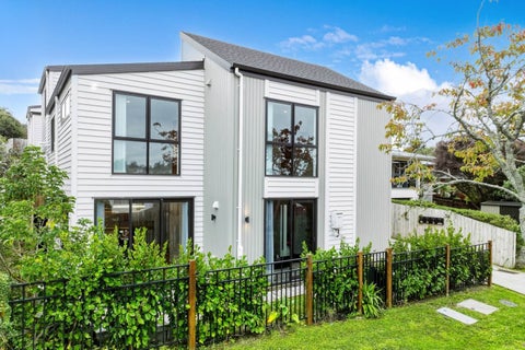 56A La Rosa Street, Green Bay, Auckland