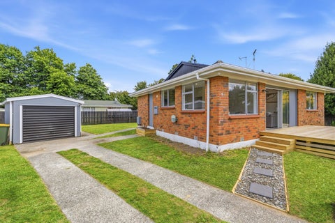 53 Oakfield Crescent, Pukete, Hamilton