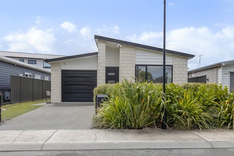 18 Pateke Drive, Kenepuru, Porirua