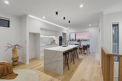 85A Awaroa Road, Sunnyvale, Auckland
