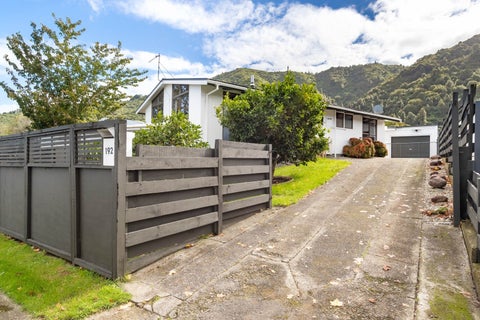 192 California Drive, Totara Park, Upper Hutt