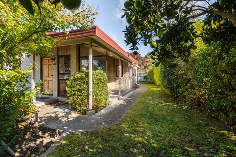 101 Mayfair Avenue, Mayfair, Hastings