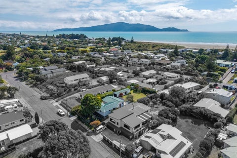 13 Atua Street, Waikanae Beach, Waikanae