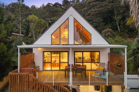 428 Huia Road, Laingholm, Auckland