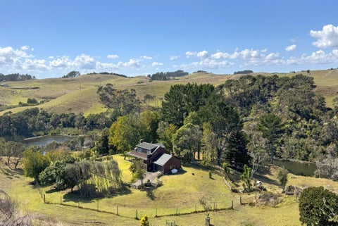 121 Donohue Road, South Head