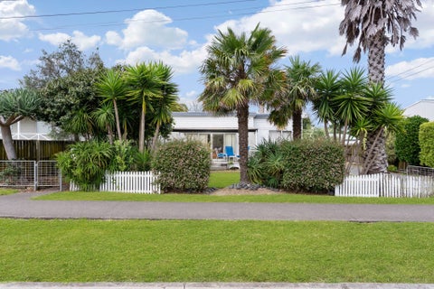 83 Second View Avenue, Beachlands, Auckland