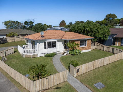14 Greta Place, Stanmore Bay, Whangaparaoa