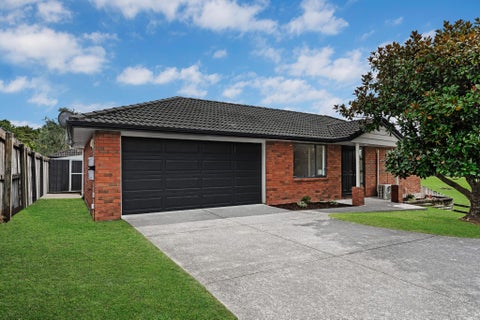 31 Misty Valley Drive, Henderson, Auckland