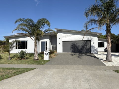 37 Pohutukawa Drive, Eskdale, Napier