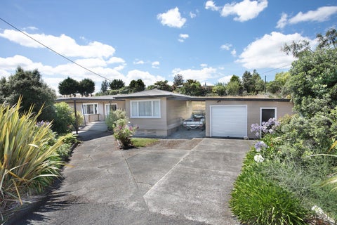 19 Ingham Street, Halcombe, Feilding