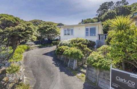 12 Raroa Place, Pukerua Bay, Porirua