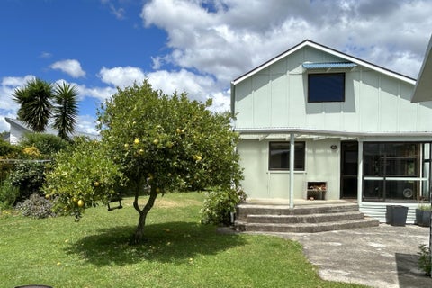5 Norman Bensemann Place, Takaka