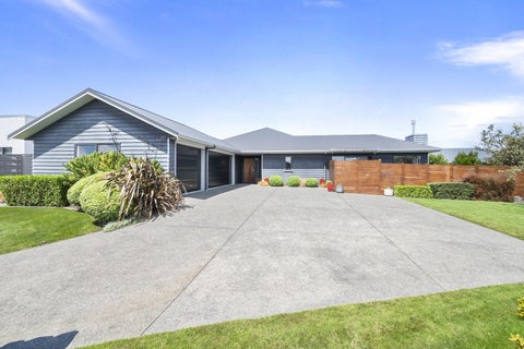 9 St Heliers Grove, Fitzherbert, Palmerston North