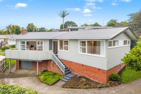 1/100 Bond Crescent, Forrest Hill, Auckland