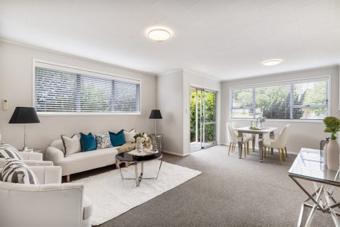 20A Lidcombe Place, Avondale, Auckland