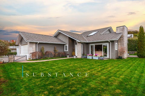 12 Coprosma Crescent, Waipahihi, Taupo