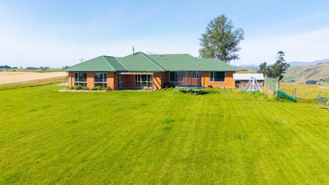 457 Cliffs Road, Claremont