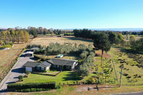 47 Equestrian Lane, Bridge Pa, Hastings