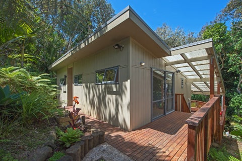 43 Albert Crescent, Ostend, Waiheke Island