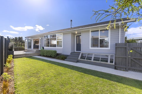 58 Somes Crescent, Newlands, Wellington