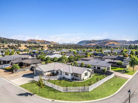 18 Finch Street, Albert Town, Wanaka