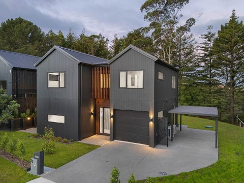 32 Ara Hills Drive, Silverdale