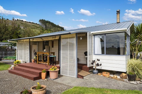 466 Crane Road, Kamo