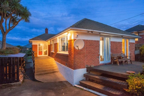 132 Centennial Avenue, Helensburgh, Dunedin