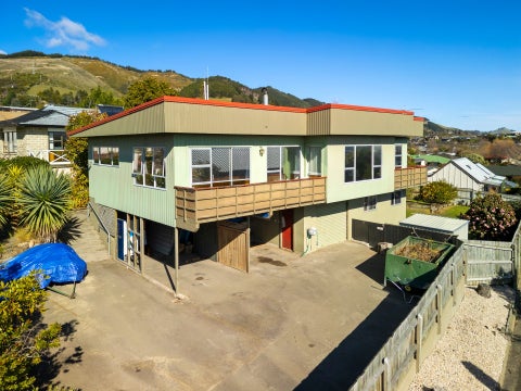 9 Farnham Drive, Richmond, Richmond