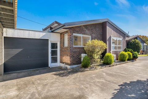 2/24 Neal Avenue, Glenfield, Auckland