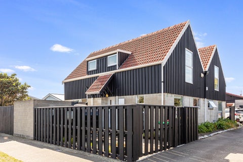 1/35 WIGGINS STREET, Sumner, Christchurch