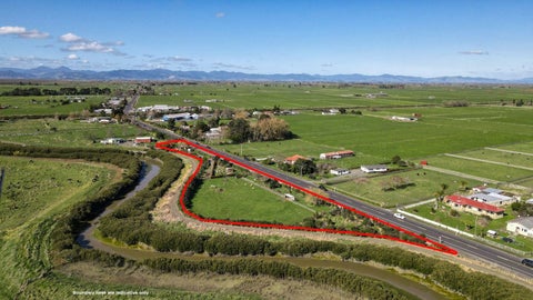 619 State Highway 25, Waitakaruru, Ngatea