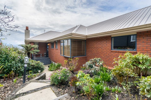 6 Earls Road, Saint Clair, Dunedin