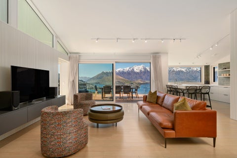 8 Lochy Road, Fernhill, Queenstown