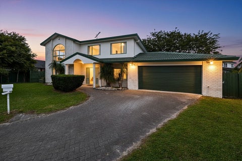 16 Cumbrian Place, Conifer Grove, Takanini