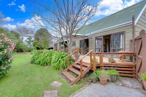 2 Marlowe Drive, Leamington, Cambridge