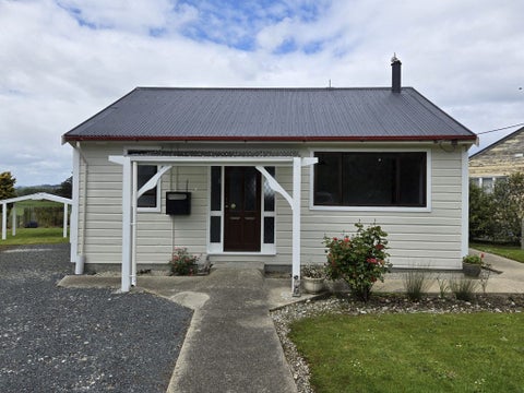 12 Loop Road, Takaka