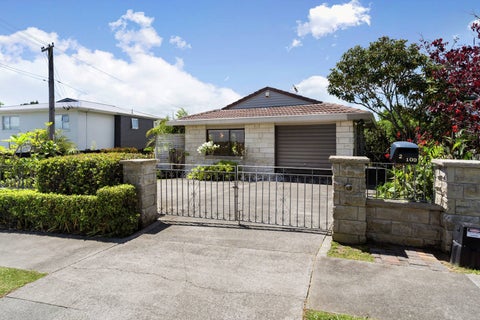 2/109 Litten Road, Cockle Bay, Auckland