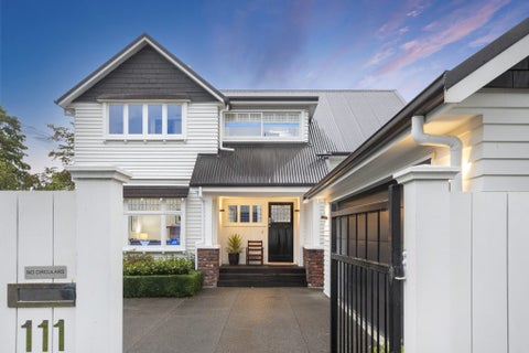 111 St Andrews Square, Strowan, Christchurch