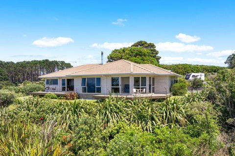 172 Cape Rodney Road, Leigh, Leigh