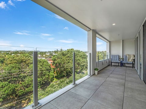 304/25 BUTE Road, Browns Bay, Auckland