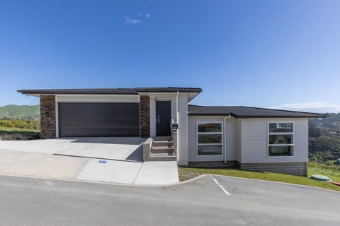 6 Stunsail Lane, Whitby, Porirua