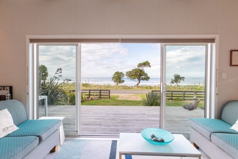 32 Akitio Esplanade, Akitio