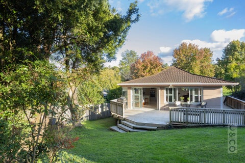 1018 Coatesville-Riverhead Highway, Riverhead, Riverhead