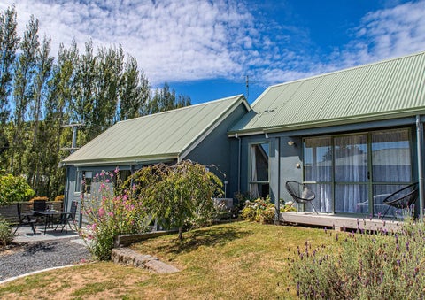 8 Allans Beach Road, Portobello, Dunedin