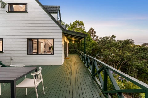 251 Sunset Road, Sunnynook, Auckland