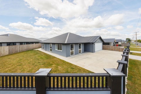 64 Pharazyn Street, Feilding, Feilding