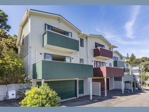 6 Mitika Way, Strathmore Park, Wellington
