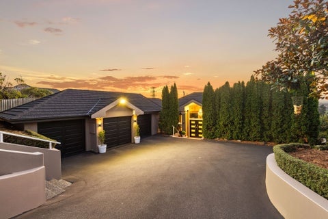 16 Highcrest Heights, Westmorland, Christchurch